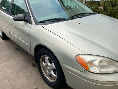 Used 2004 Ford Taurus SE