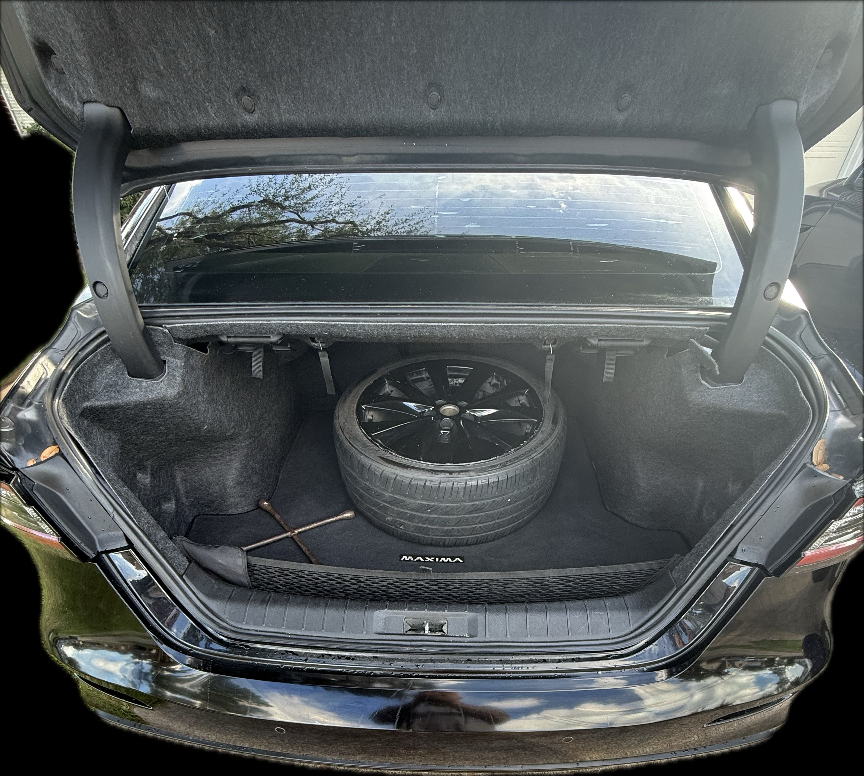 Used 2020 Nissan Maxima SR w/ Sport Mat Group FWD image 22