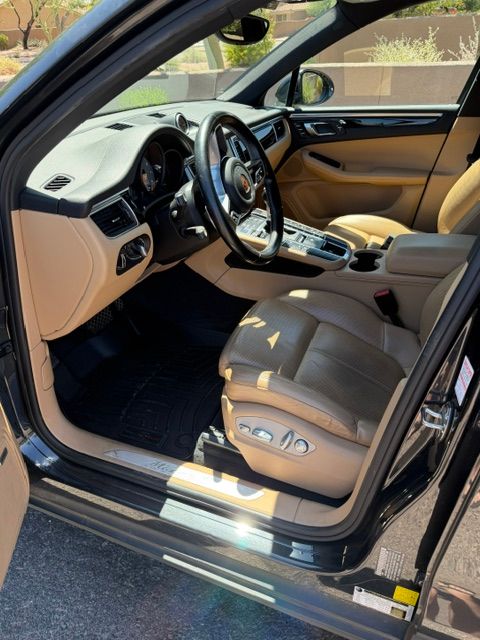 Used 2017 Porsche Macan S AWD/4WD image 6