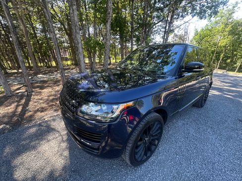 Used 2017 Land Rover Range Rover HSE AWD/4WD image 1