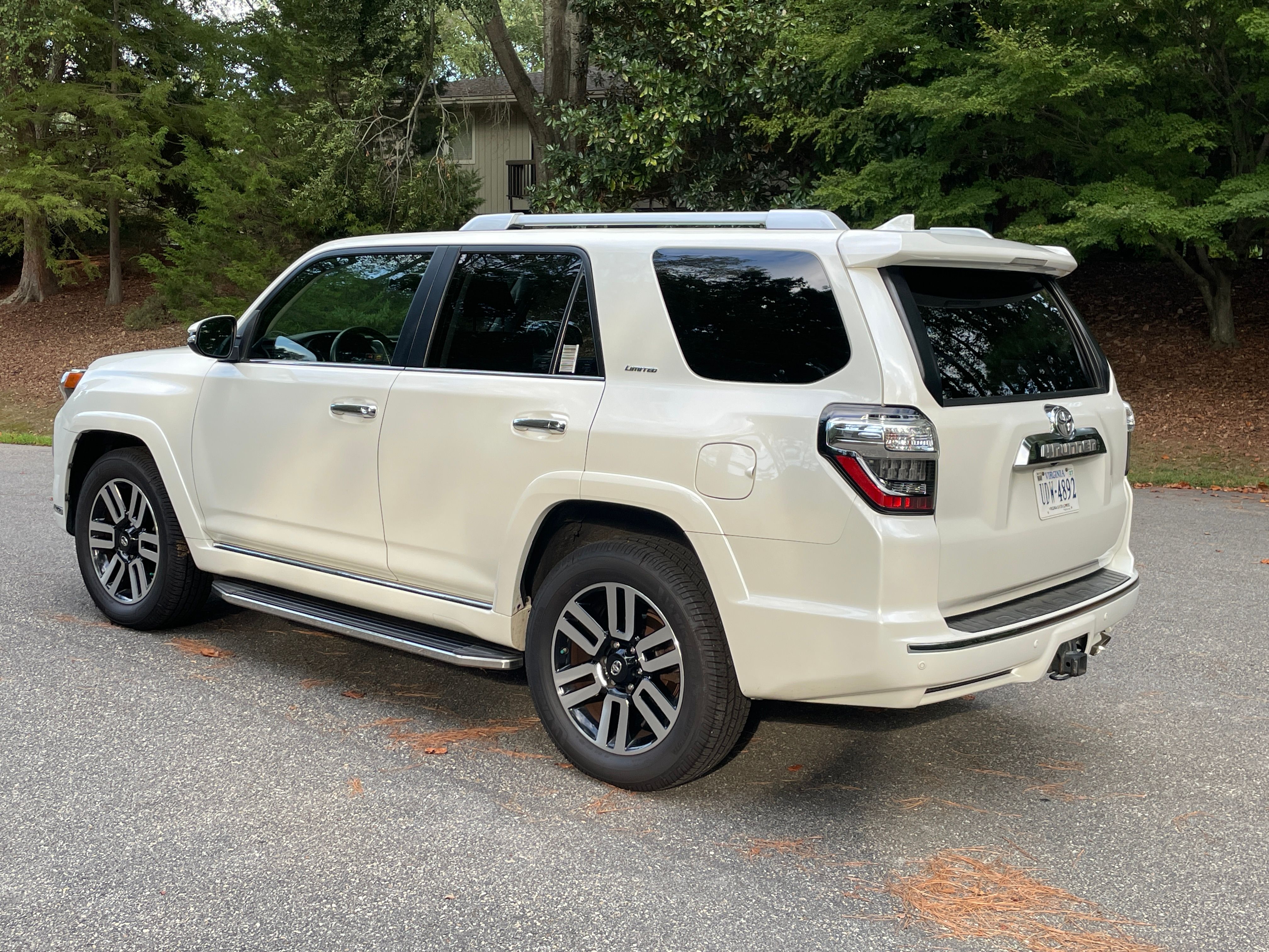 Used 2016 Toyota 4Runner Limited AWD/4WD image 5