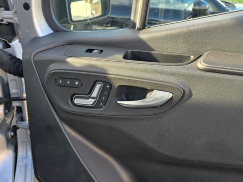 Used 2022 Mercedes-Benz Sprinter 3500 image 28