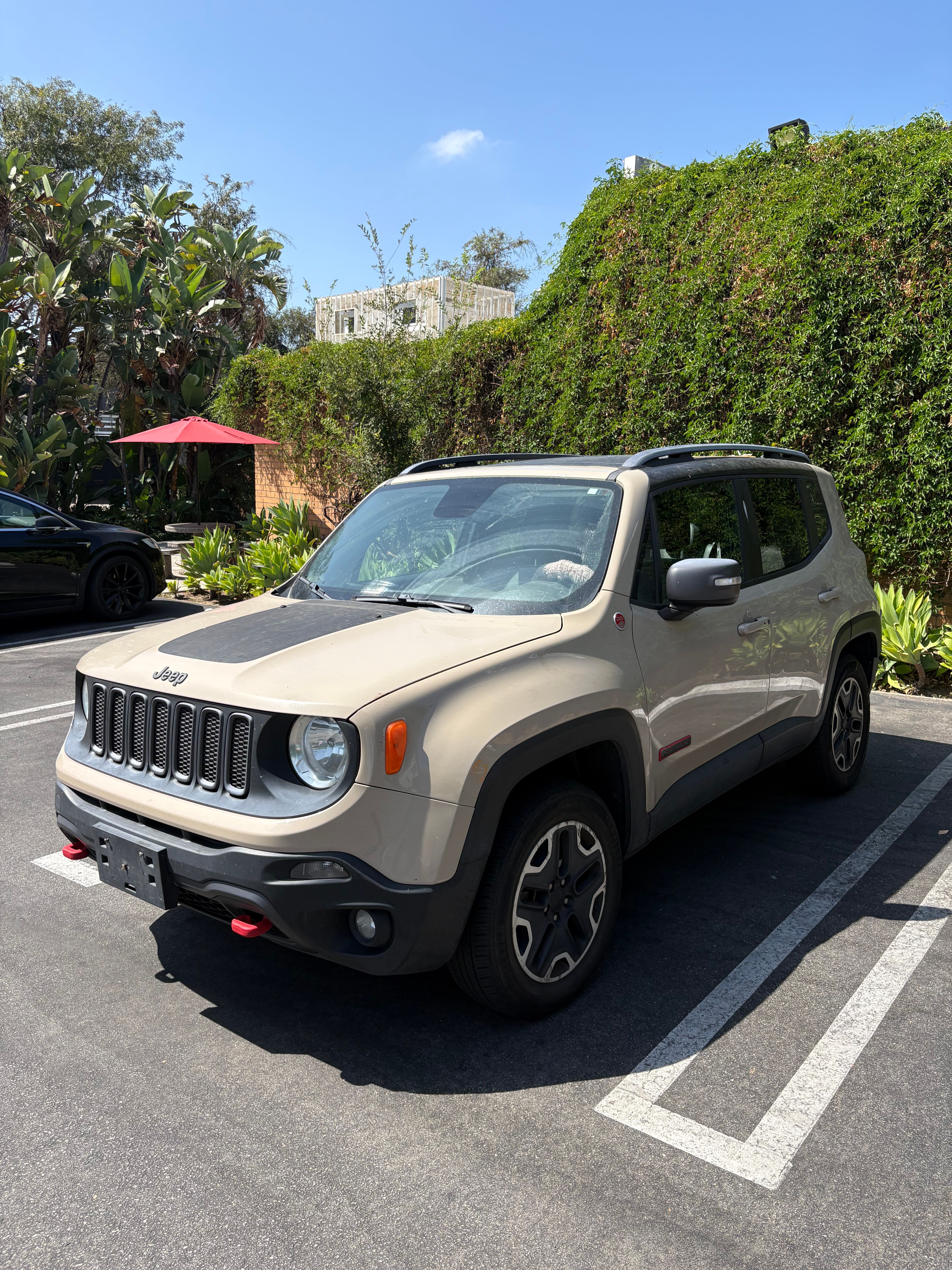Used 2015 Jeep Renegade Trailhawk w/ Premium Leather Group AWD/4WD image 1