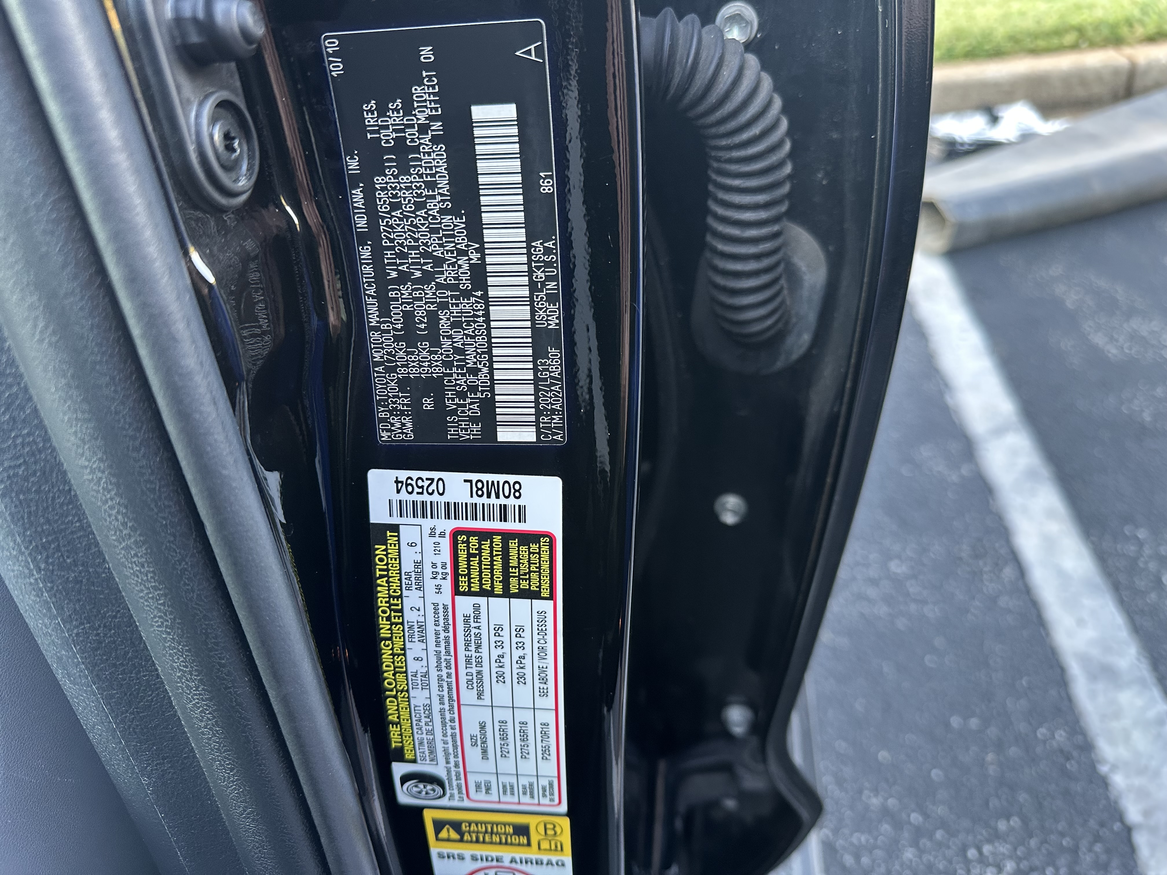 Used 2011 Toyota Sequoia SR5 w/ Premium Pkg AWD/4WD image 22