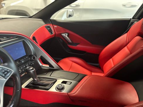 Used 2016 Chevrolet Corvette Z06 w/ 3LZ Preferred Equipment Group image 14