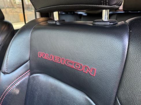 Used 2020 Jeep Gladiator Rubicon image 15