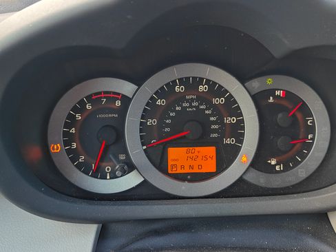 Used 2011 Toyota RAV4 2WD w/ Base L4 Extra Value Pkg image 16