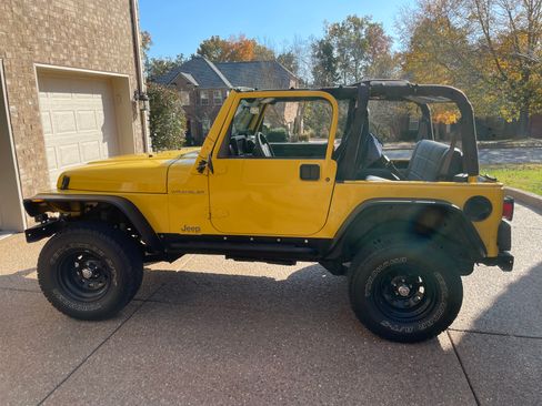 Used 2000 Jeep Wrangler SE image 9