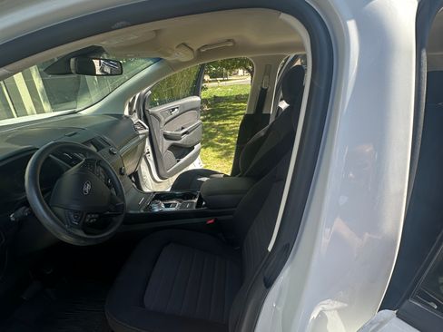 Used 2019 Ford Edge SE w/ Cargo Accessory Package AWD/4WD image 9