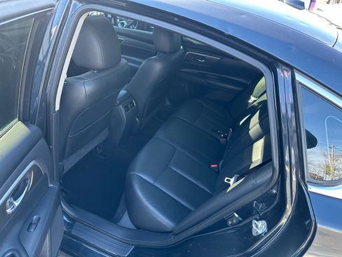 Used 2014 Nissan Altima 2.5 SL w/ Moonroof Package image 5