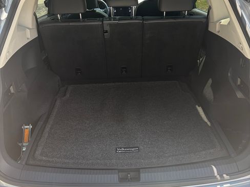 Used 2019 Volkswagen Tiguan SE AWD/4WD image 16