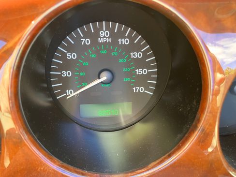 Used 1999 Jaguar XK8 Convertible RWD image 9