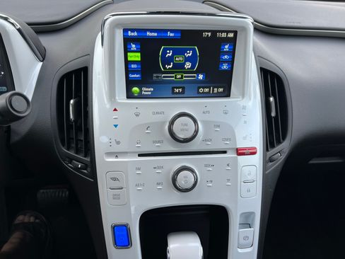 Used 2013 Chevrolet Volt w/ Enhanced Safety Package 2 image 5