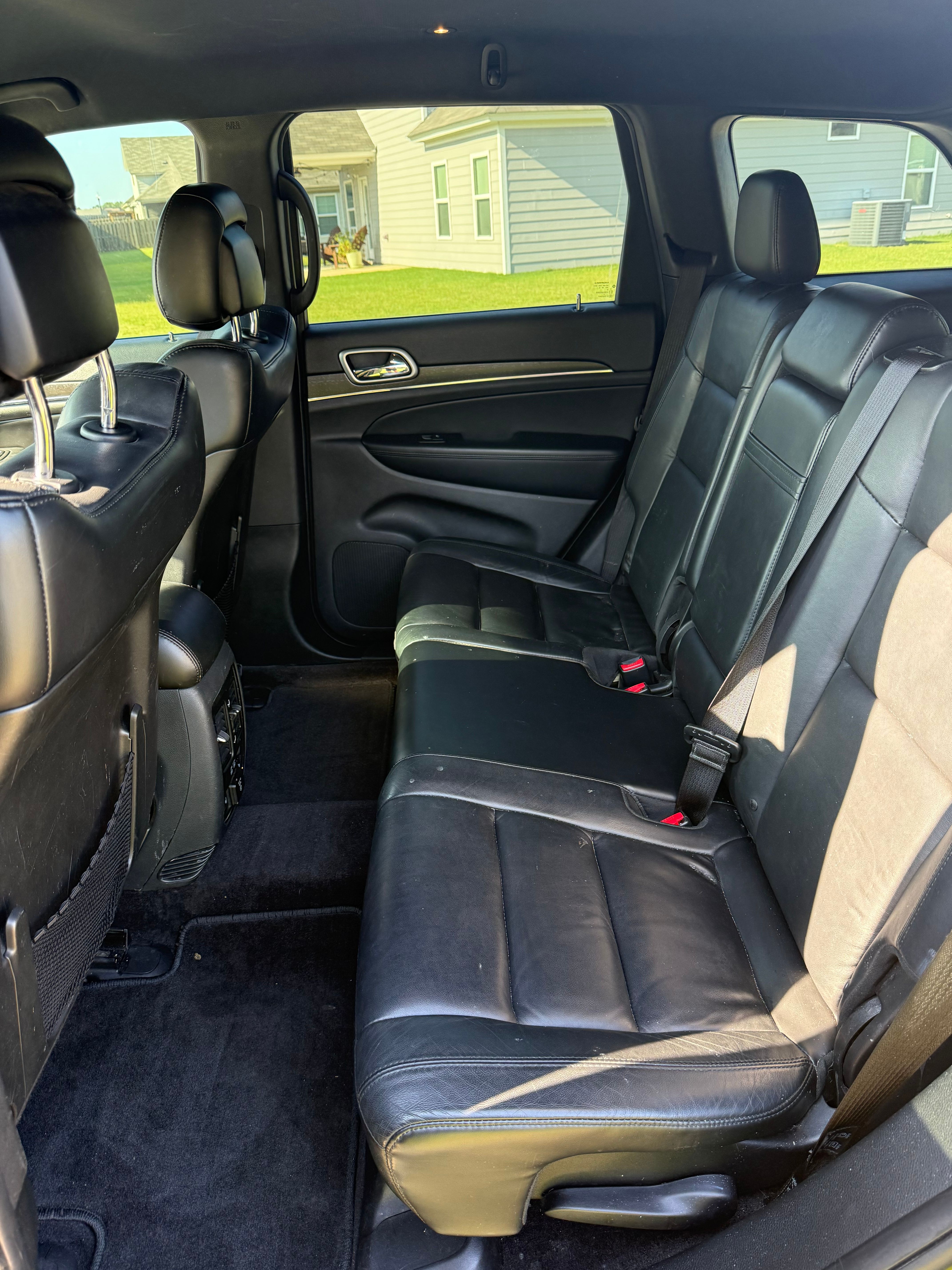 Used 2018 Jeep Grand Cherokee Limited AWD/4WD image 8