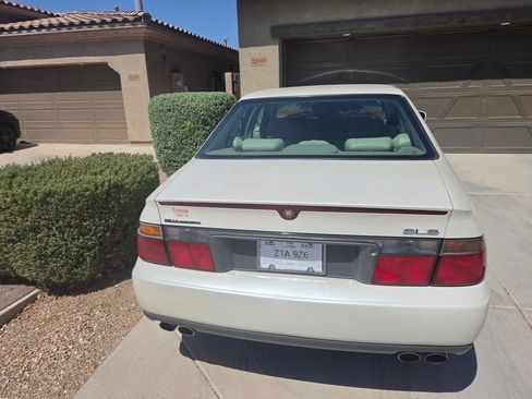 Used 2000 Cadillac Seville SLS w/ Personalization Pkg FWD image 2