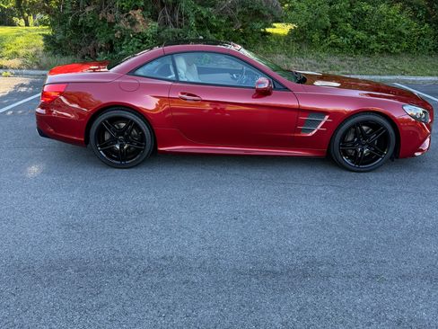 Used 2018 Mercedes-Benz SL 550 image 23