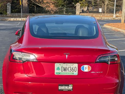 Used 2022 Tesla Model 3 Long Range image 8
