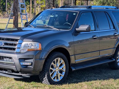 Used 2017 Ford Expedition Limited image 1