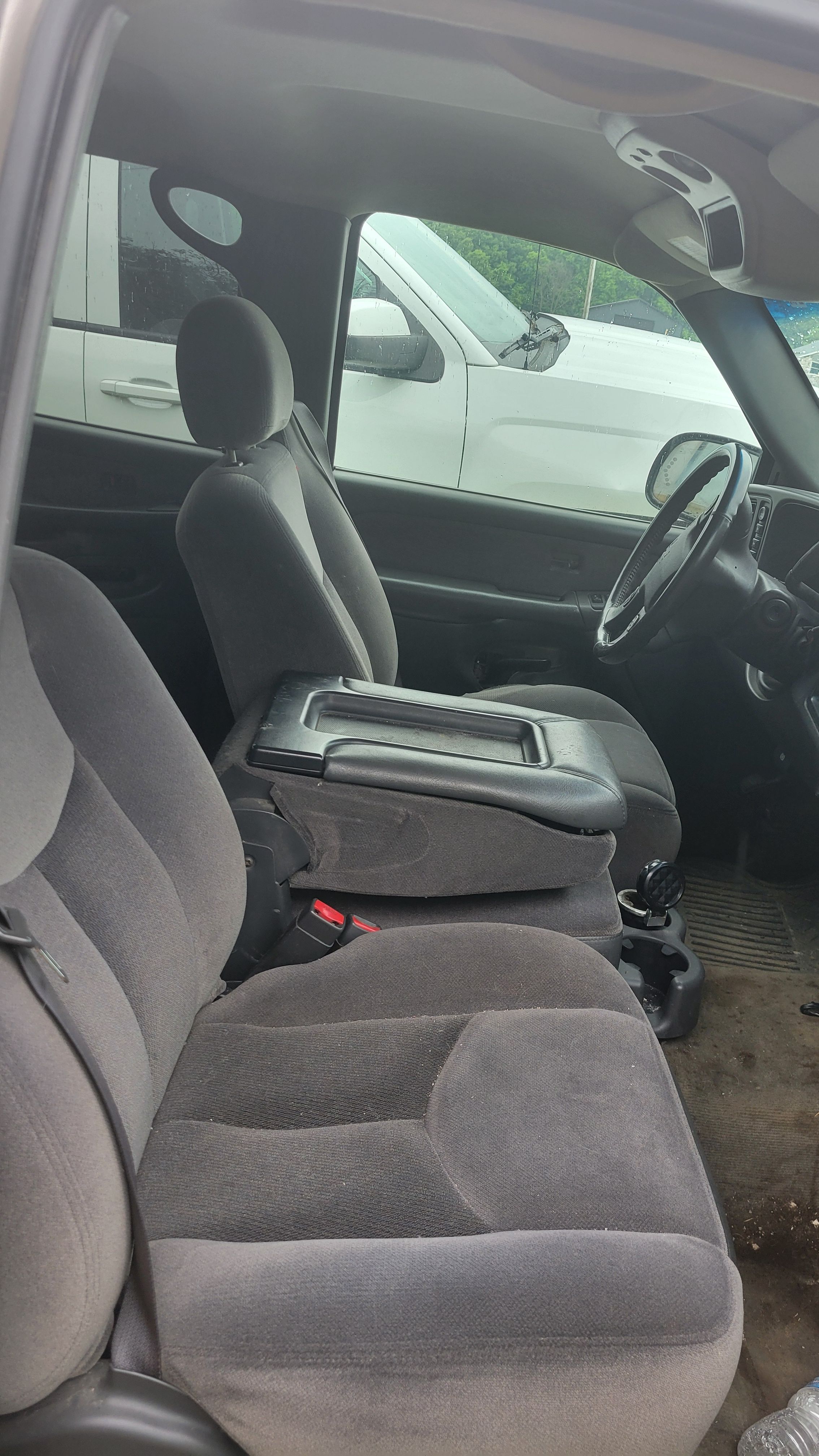 Used 2003 GMC Sierra 1500 SLE w/ Skid Plate Package AWD/4WD image 6