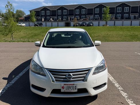 Used 2014 Nissan Sentra S FWD image 2