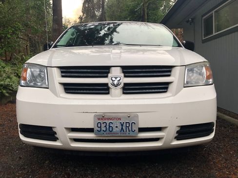 Used 2008 Dodge Grand Caravan SE image 6