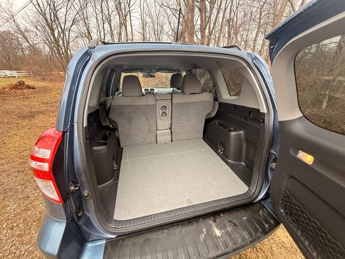 Used 2012 Toyota RAV4 Sport Utility 4D image 14