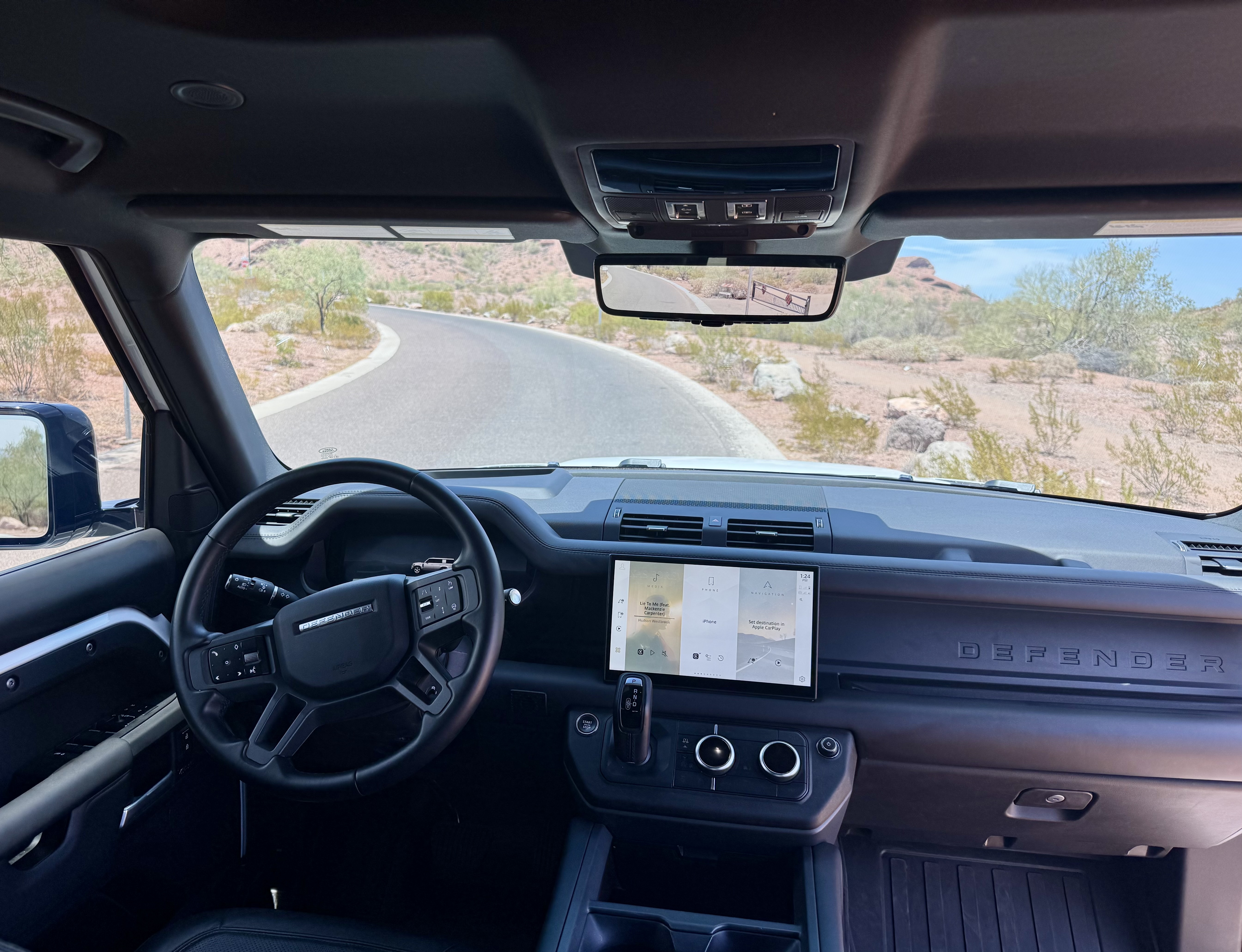 Used 2025 Land Rover Defender 130 X-Dynamic SE AWD/4WD image 6