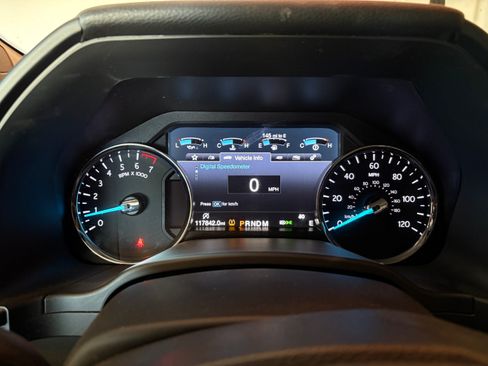 Used 2019 Ford Expedition Max Platinum image 5