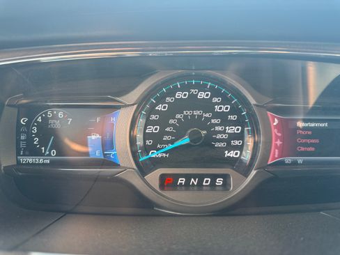 Used 2013 Ford Taurus Limited image 12