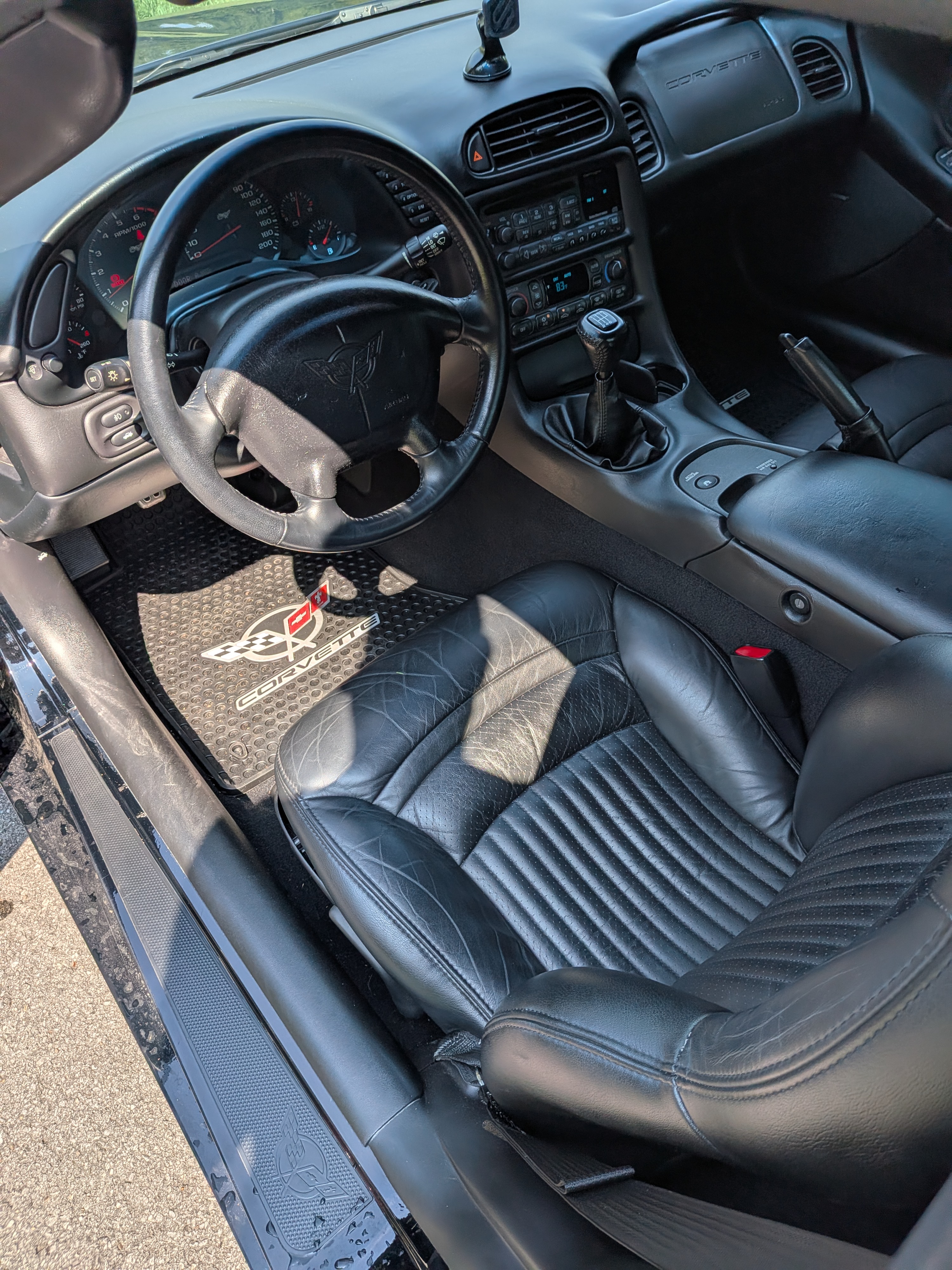 Used 2003 Chevrolet Corvette Coupe RWD image 6