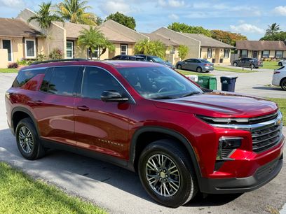 Used 2024 Chevrolet Traverse LT w/ Enhanced Driving Package