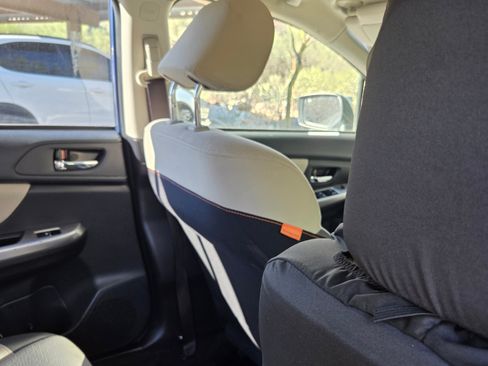 Used 2016 Subaru Crosstrek 2.0i Premium image 16