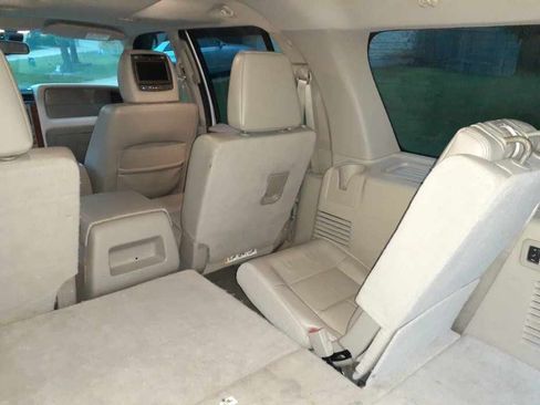 Used 2013 Lincoln Navigator 4WD w/ HD Trailer Tow Pkg image 15
