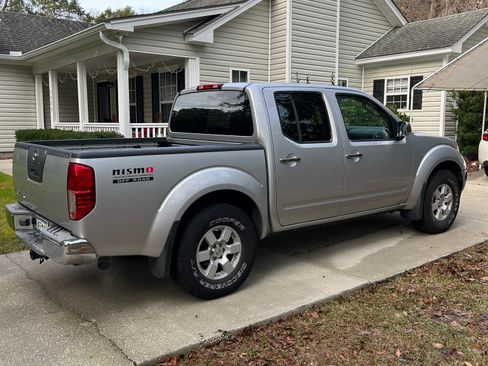 Used 2005 Nissan Frontier NISMO w/ (J01) Sunroof Pkg image 5