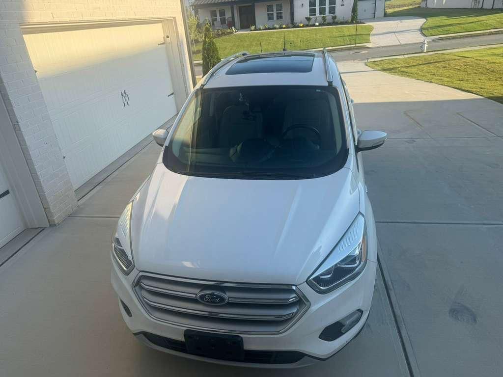 Used 2017 Ford Escape Titanium w/ Equipment Group 301A AWD/4WD image 12