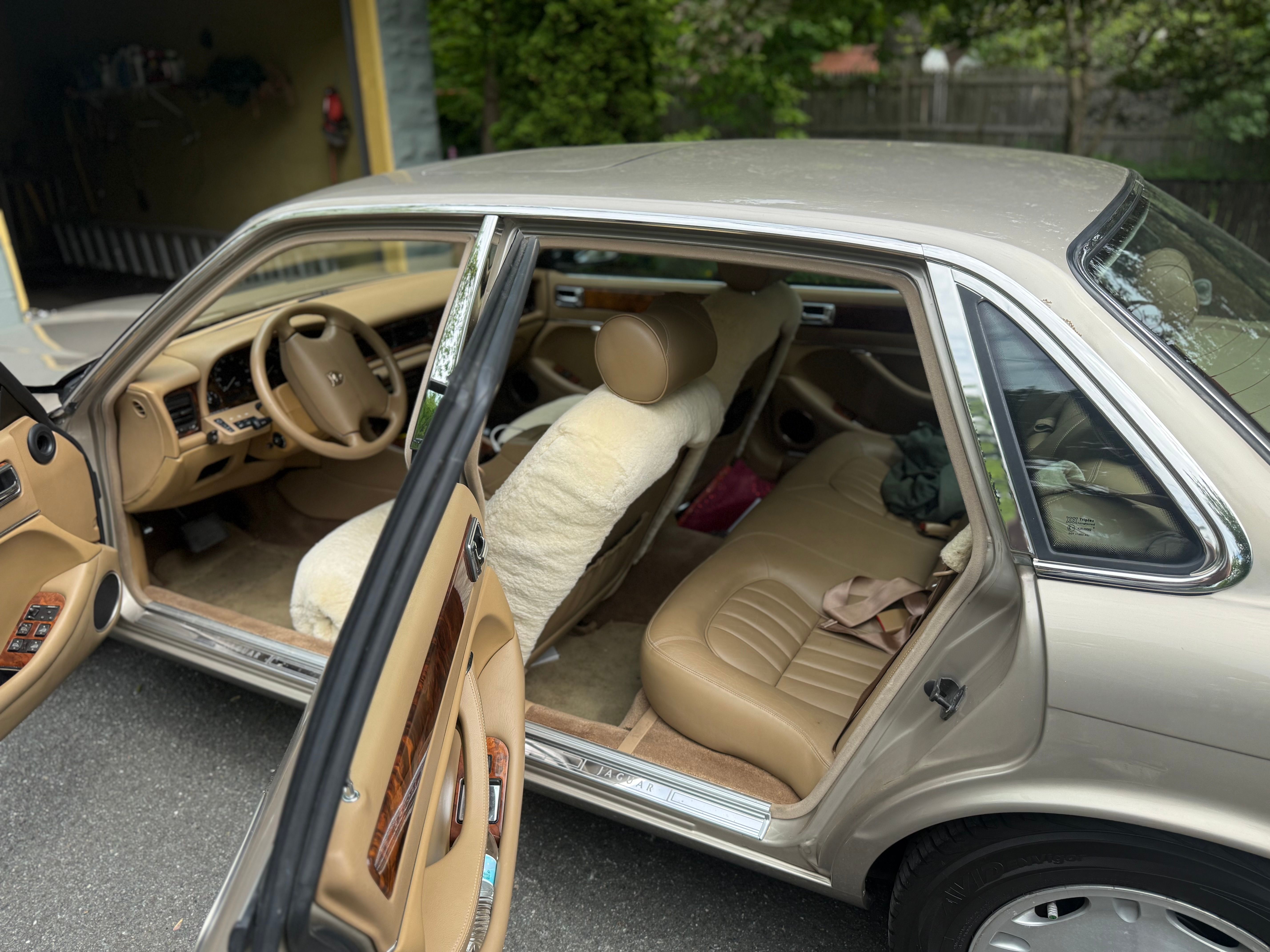 Used 1995 Jaguar XJ6 RWD image 12