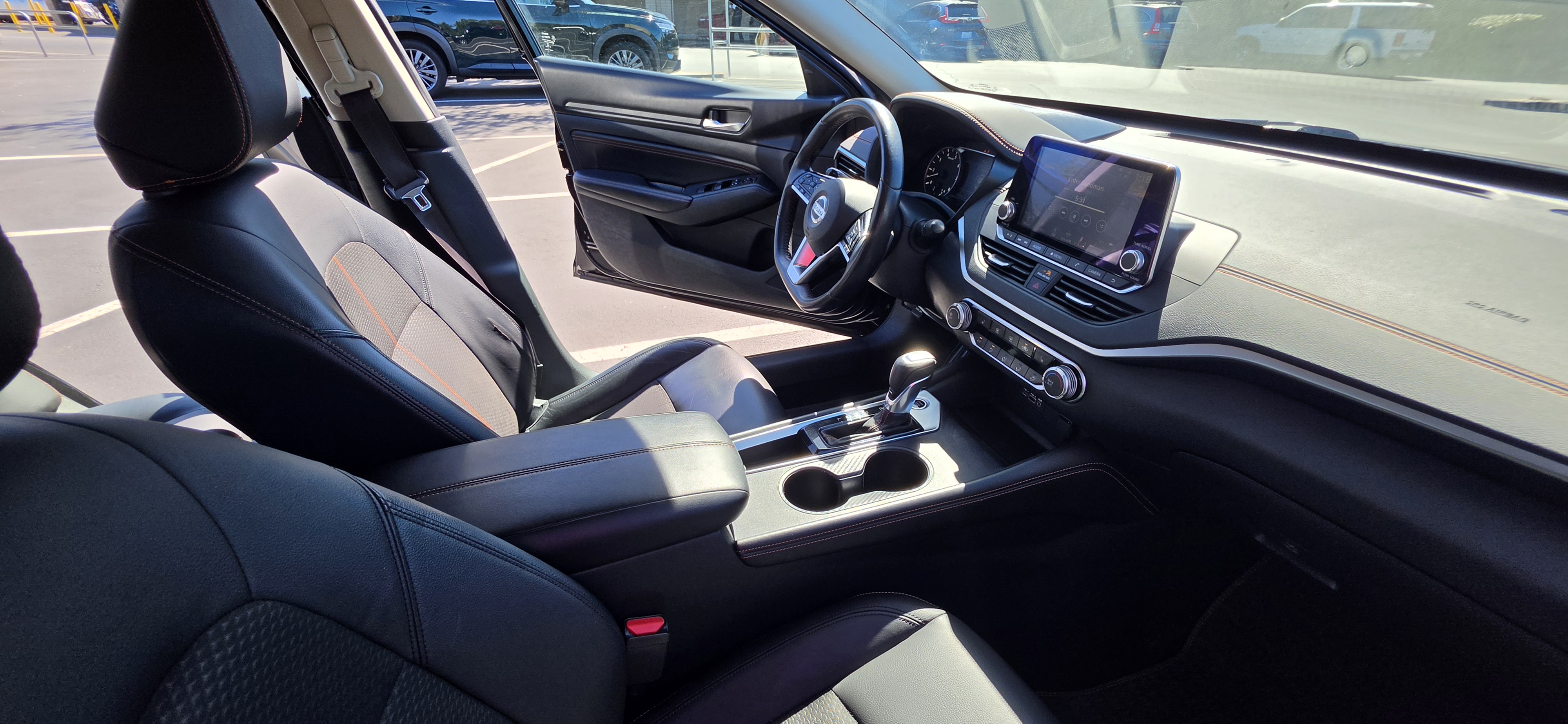 Used 2019 Nissan Altima 2.5 SR w/ SR Premium Package FWD image 10