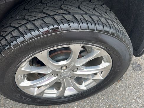Used 2019 Jeep Grand Cherokee Summit AWD/4WD image 9