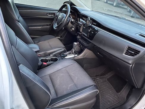 Used 2016 Toyota Corolla S FWD image 9