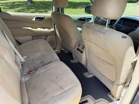 Used 2015 Nissan Pathfinder SV w/ Trailer Tow Package image 6