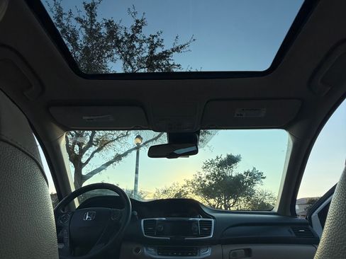 Used 2015 Honda Accord EX-L image 27