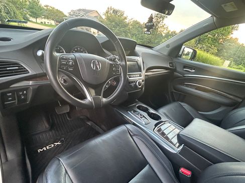 Used 2017 Acura MDX w/ Technology Package AWD/4WD image 8