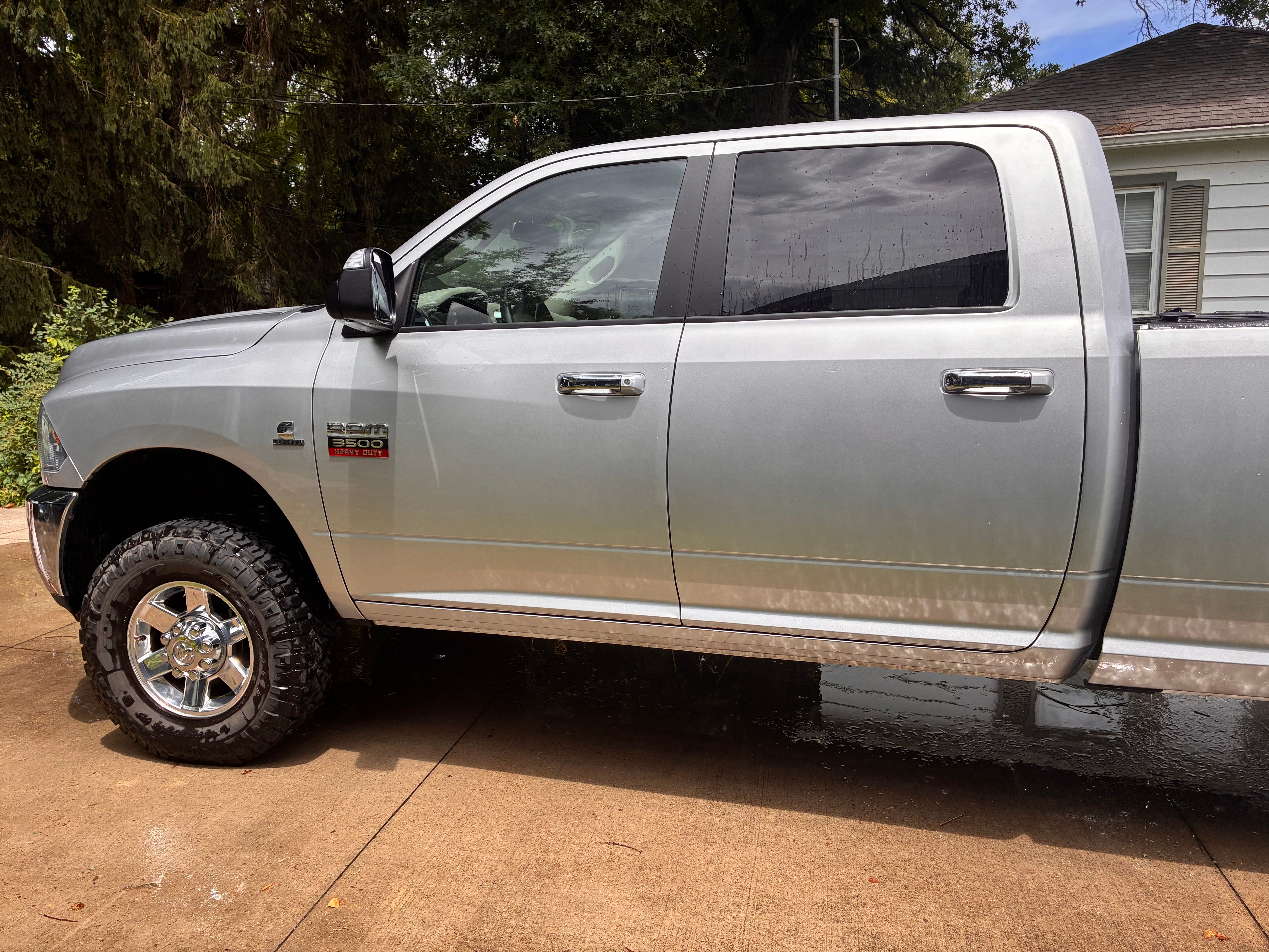 Used 2010 Dodge Ram 3500 Truck SLT w/ Big Horn Regional Package AWD/4WD image 11