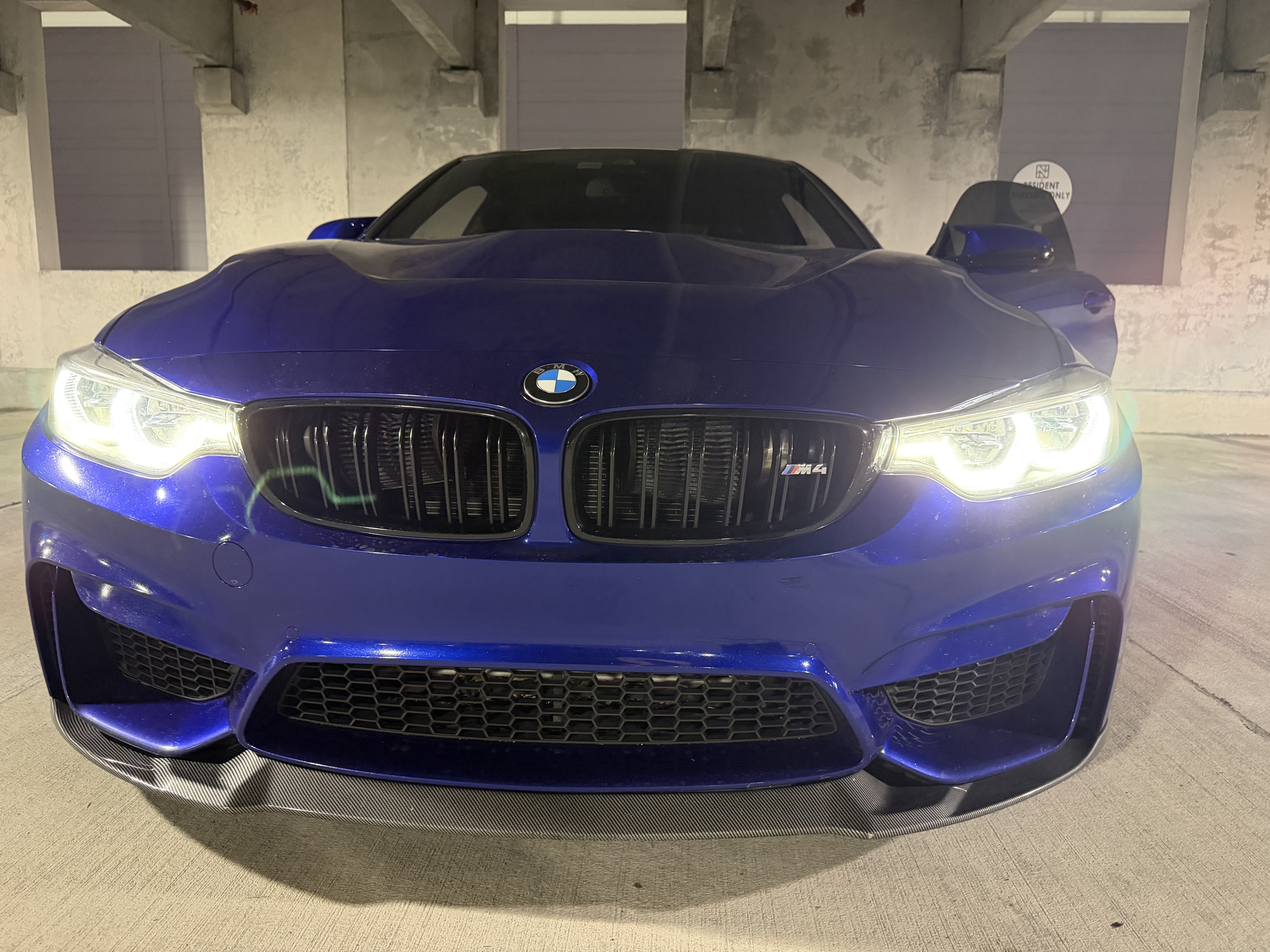 Used 2019 BMW M4 CS w/ Executive Package RWD image 8