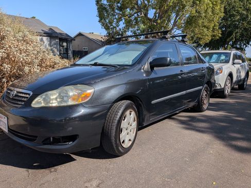 Used 2007 Toyota Corolla CE FWD image 12