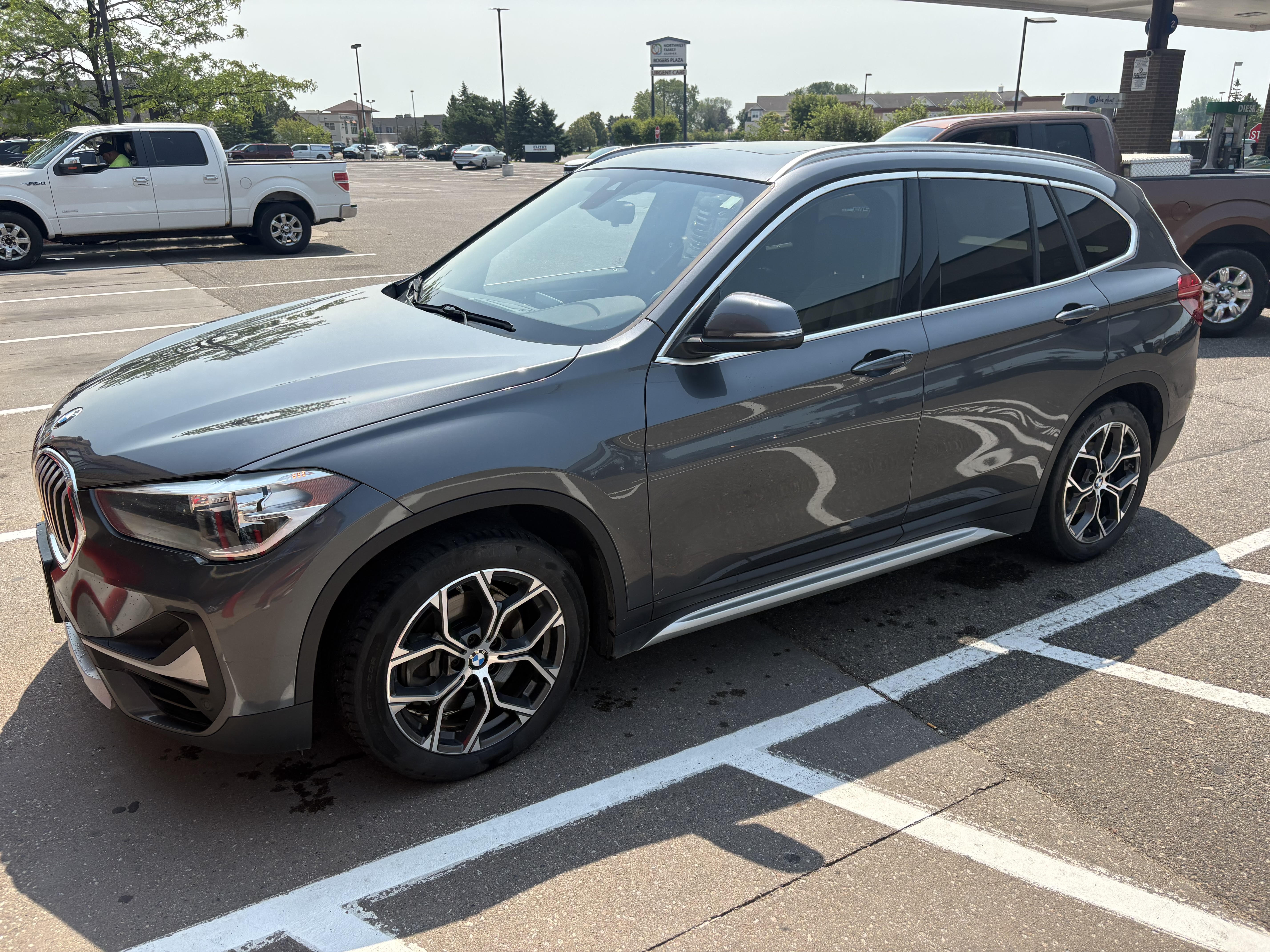 Used 2020 BMW X1 xDrive28i w/ Convenience Package AWD/4WD image 5