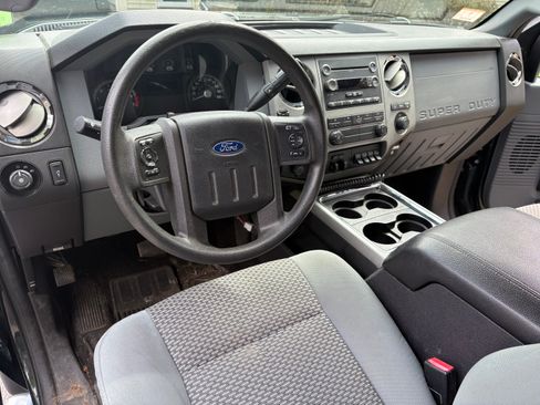 Used 2013 Ford F250 XLT w/ FX4 Off Road Pkg image 9