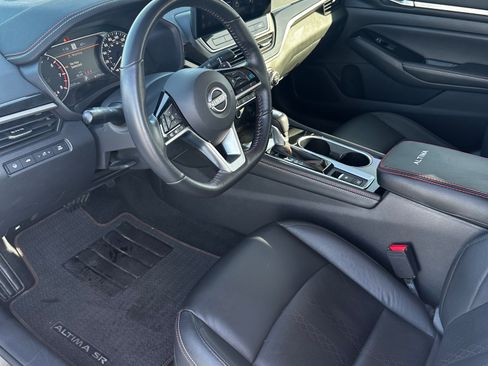Used 2024 Nissan Altima 2.0 SR image 15