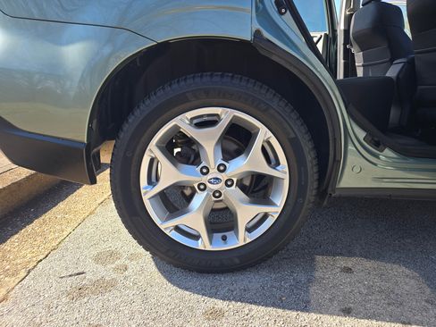 Used 2017 Subaru Forester 2.5i Touring image 24