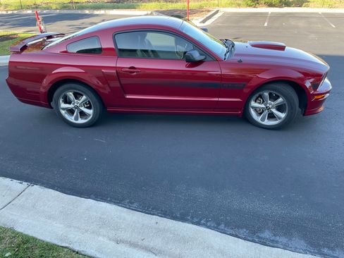 Used 2008 Ford Mustang GT Premium image 5